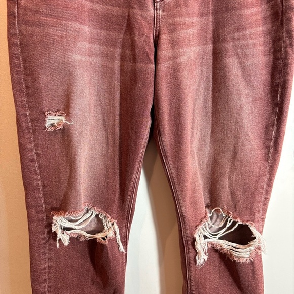 AMERICAN EAGLE Sz 14 Brick Red Distressed High Rise Mom Jeans - Picture 2 of 8